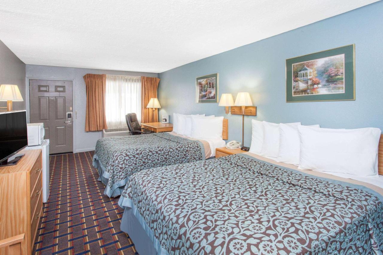 Days Inn By Wyndham Farmer City Buitenkant foto